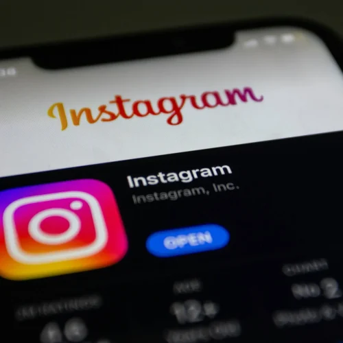 Instagram Expands Carousel Feature Capacity to 20 Frames